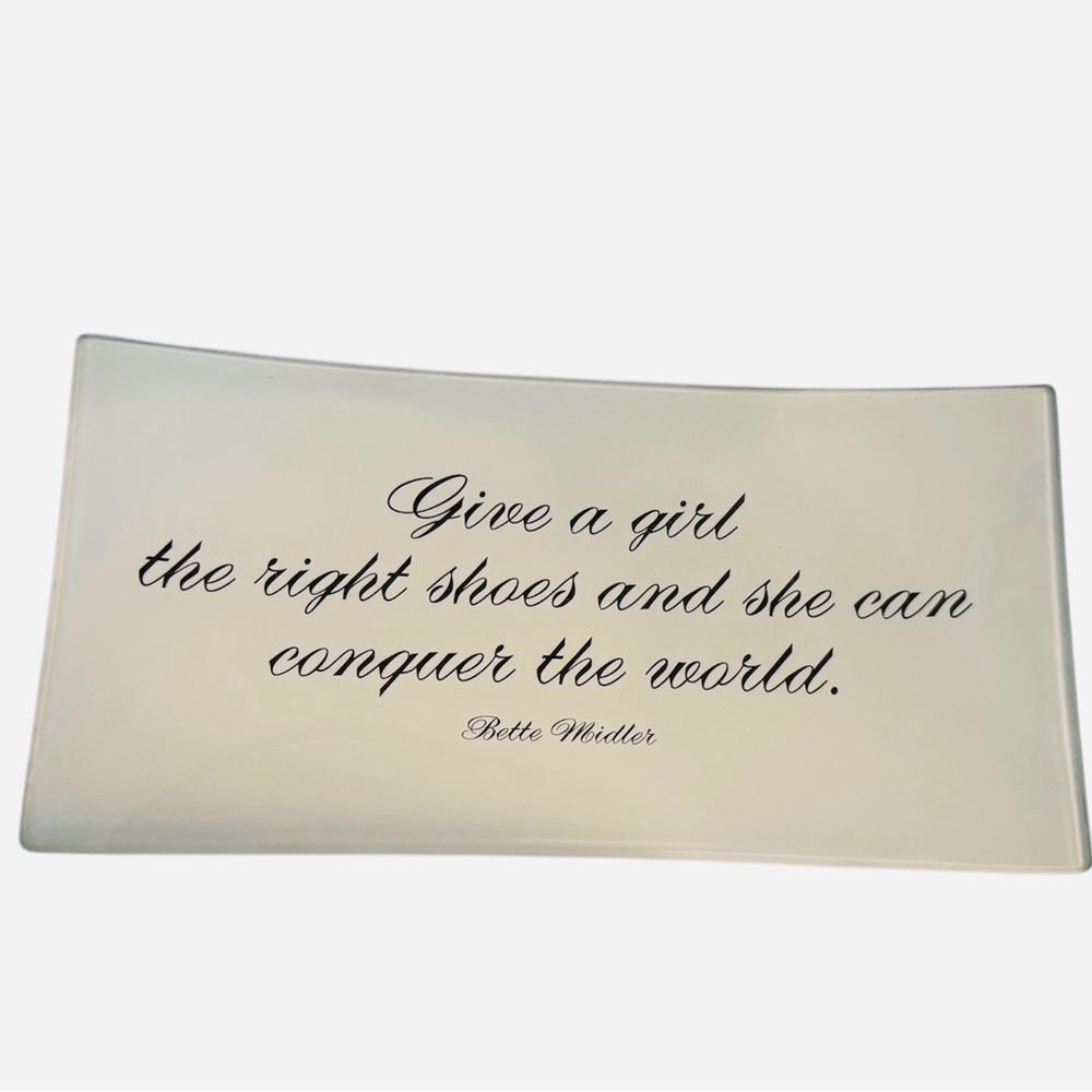 NWT Jewelry Organizer Catchall Bette Midler Give a Girl the Right Shoes White